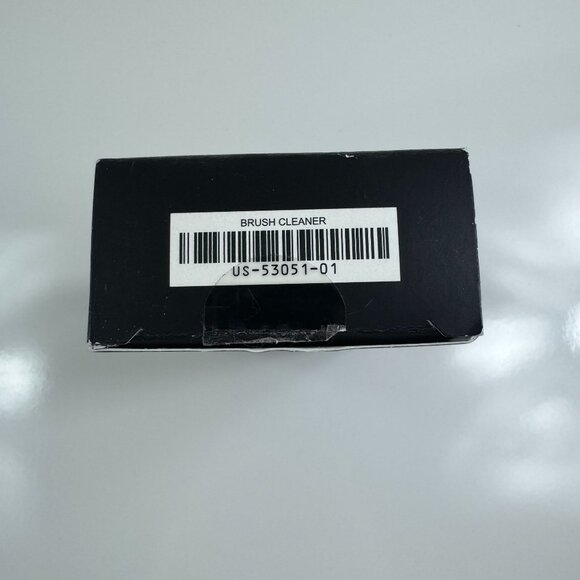 Younique Cosmetic Brush Cleaner NIB Spray Pump Bottle 2 fl. oz. Authentic - Picture 4 of 5